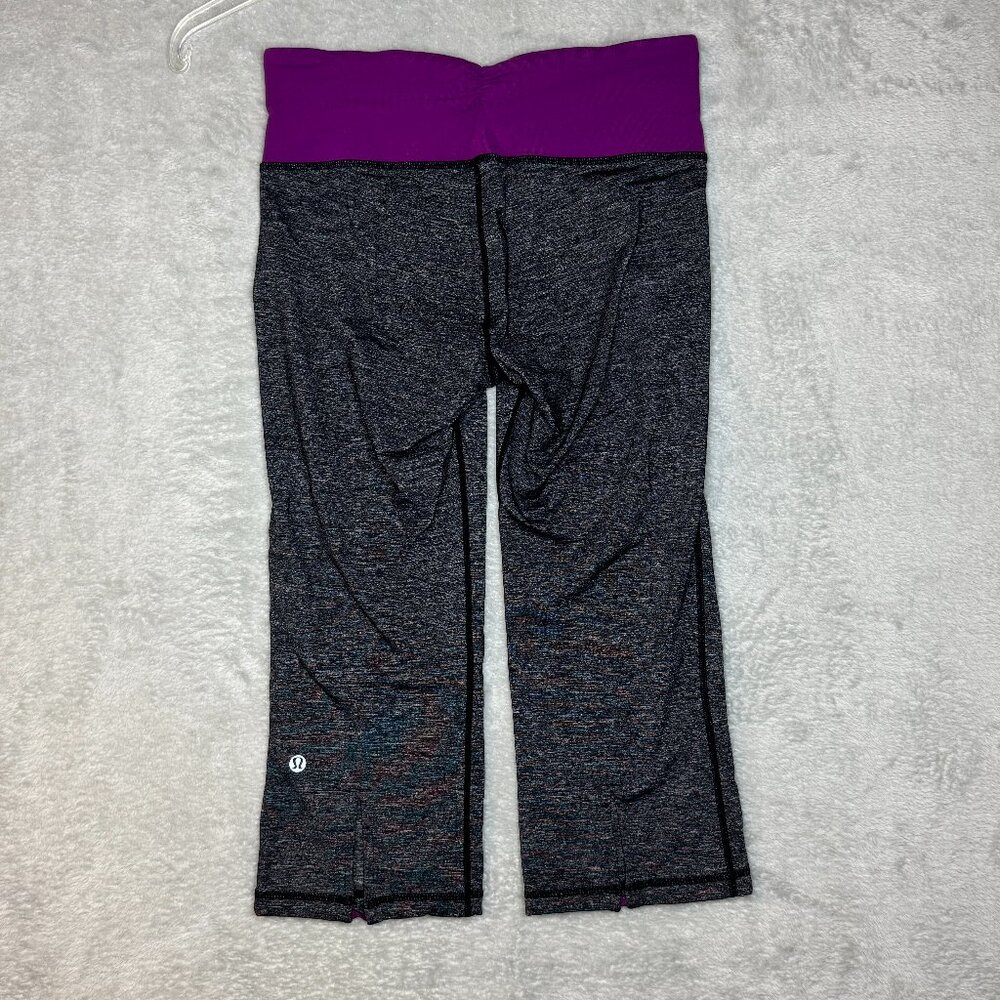 Lululemon Capri Leggings Size 6 Purple Gray Crop Yoga Stretch CA 35801 RN 106259